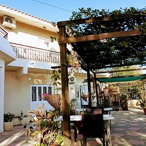 Mersinia Ajia Napa