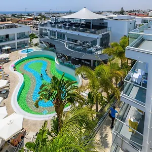 Tasia Maris Oasis Ajía Nápa