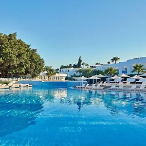 So Hotel